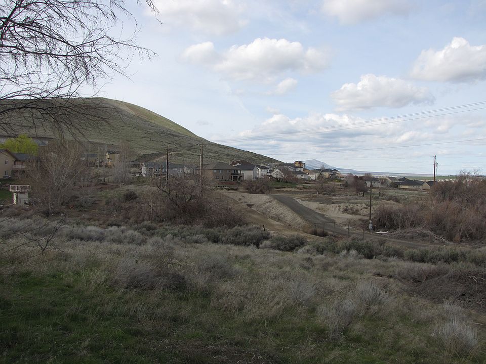 1st image of 70414 E 715th Pr NE