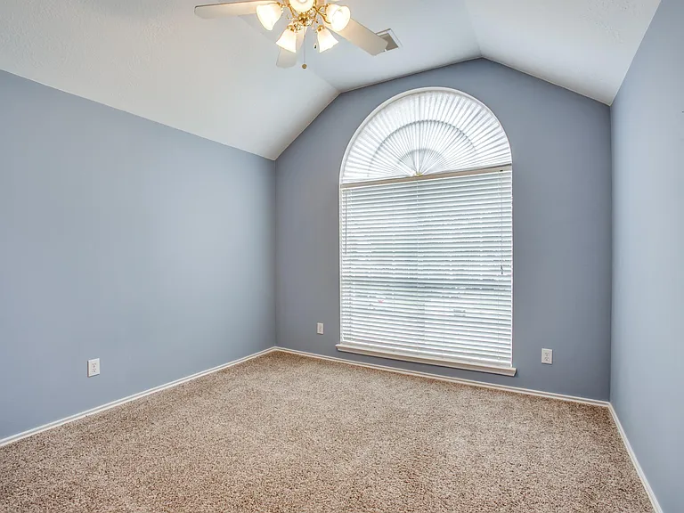 2003 Calico Hill Ln — Photo 32