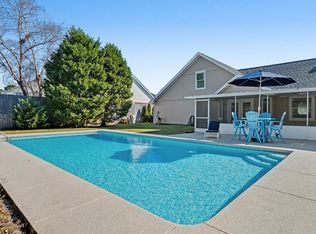 155 Long Pointe Dr, Mary Esther, FL 32569