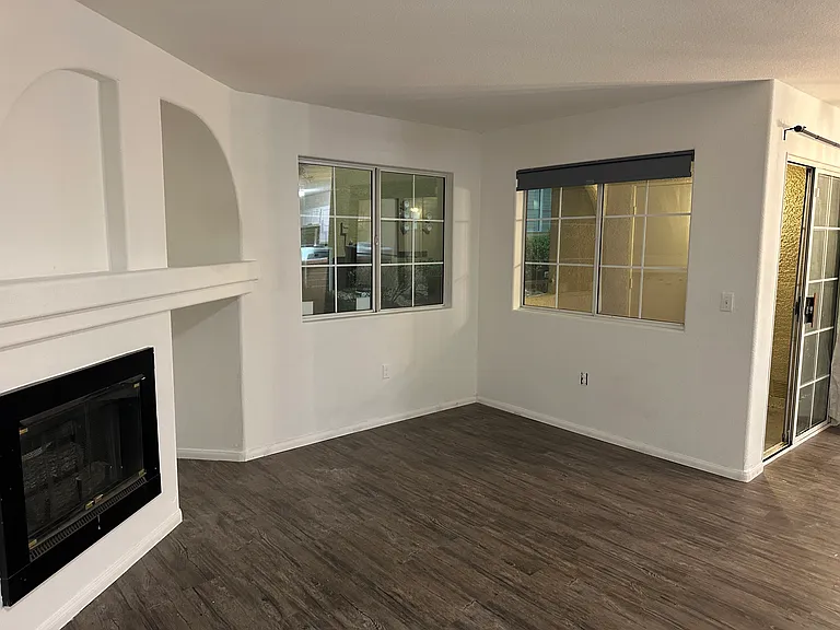 7950 W Flamingo Rd #1074 — Photo 4