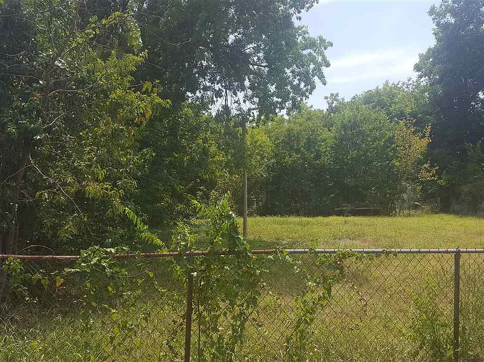 2nd image of 1905 S 20a St