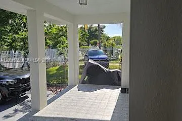 2278 SW 5th St — Photo 25
