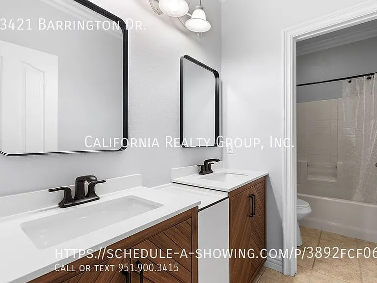 33421 Barrington Dr — Photo 43