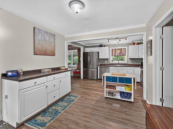 5th image of 1804 Danora Dr