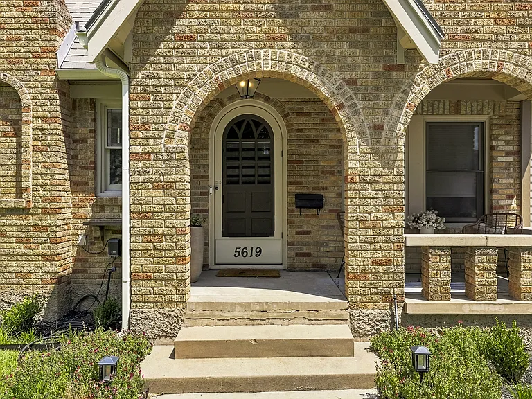 5619 McCommas Blvd — Photo 33
