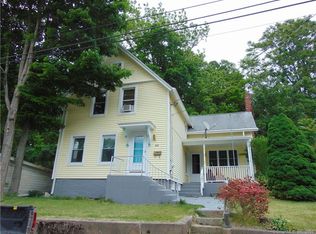 49 North St, Norwich, CT 06360