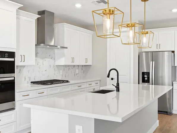 Bailey Plus Plan, Blossom Rock Signature Series
