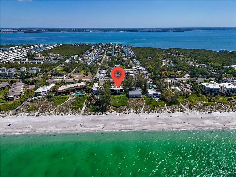 5611 Gulf Of Mexico Dr #1 — Photo 39