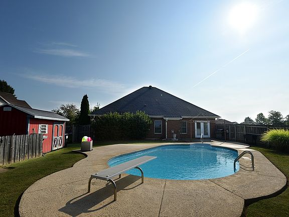 5th image of 2874 Turfway Dr