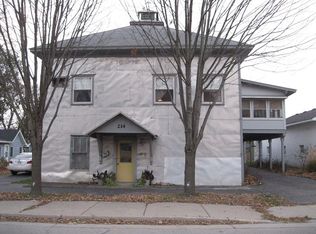 214 Main St, Sugar Grove, IL 60554