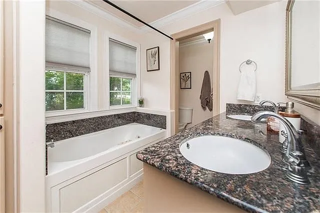 1306 W Church St — Photo 14