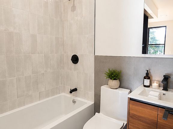 4th image of 2328 Bedford Ave #3A