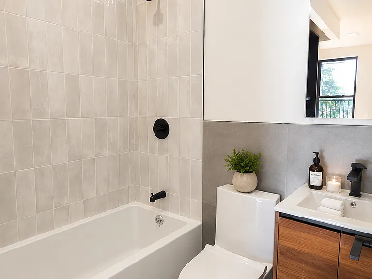 2328 Bedford Ave #3A — Photo 4
