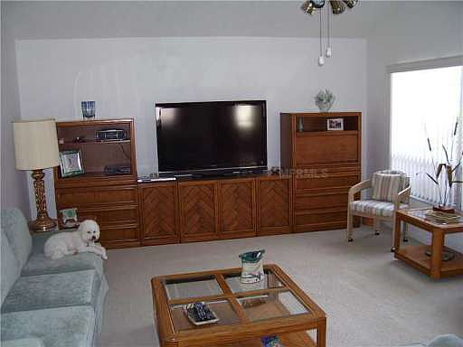 3rd image of 7124 Silvermill Dr