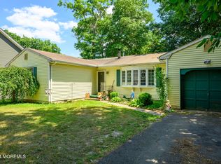 2556 Woodland Rd, Manchester, NJ 08759