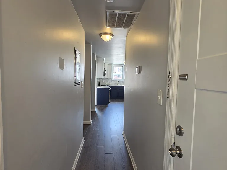 503 20th St #2 — Photo 12