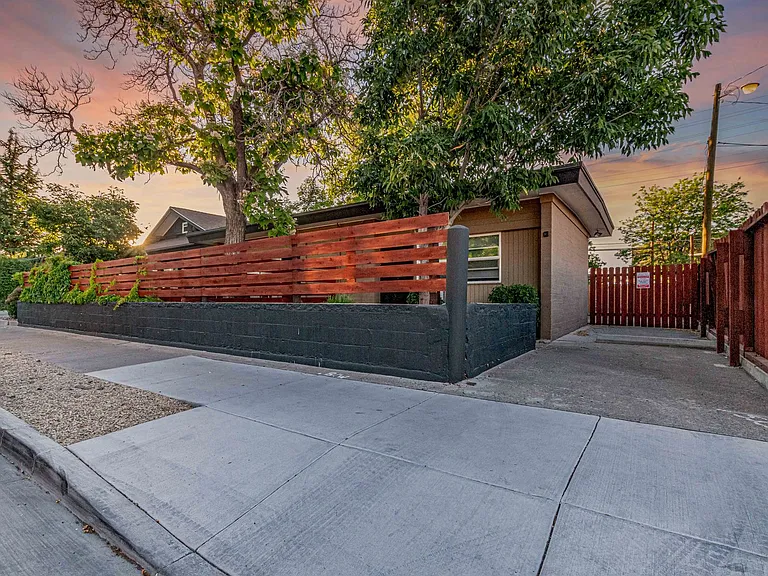 65 Caliente Street — Photo 20