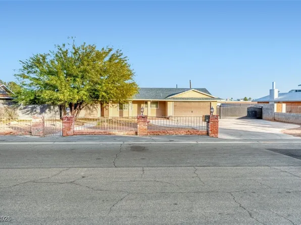 3138 Redwood St, Las Vegas, NV 89146