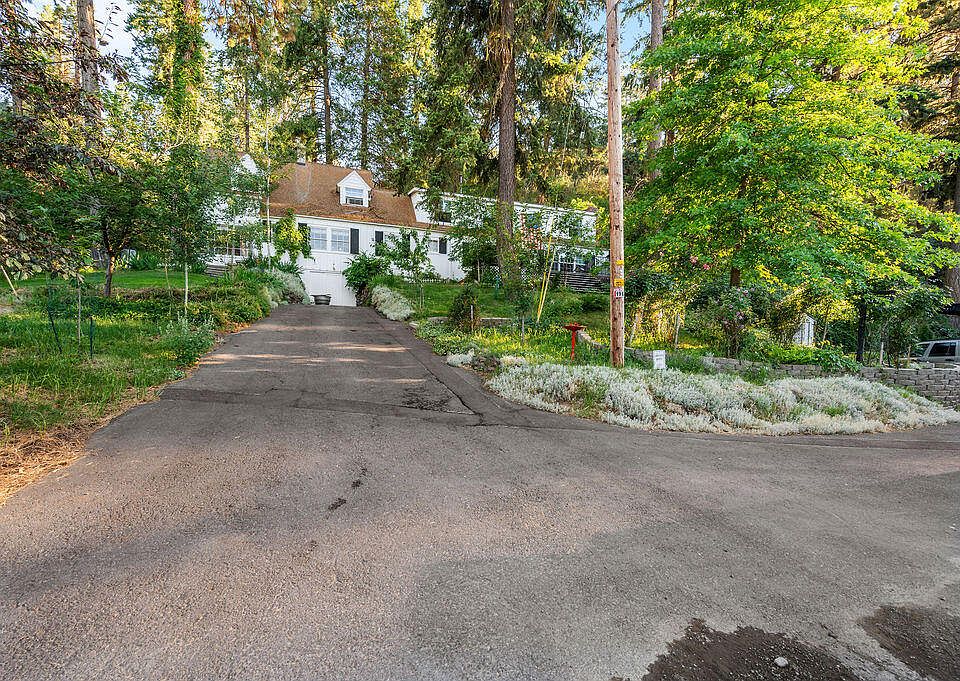 1963 Lakeshore Dr, Klamath Falls, OR 97601 MLS 220168206 Zillow