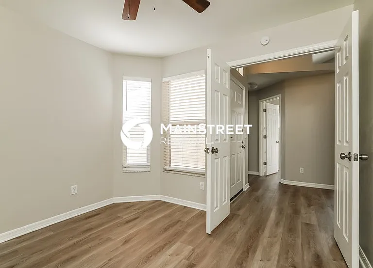 9131 Buttercup Ct — Photo 9