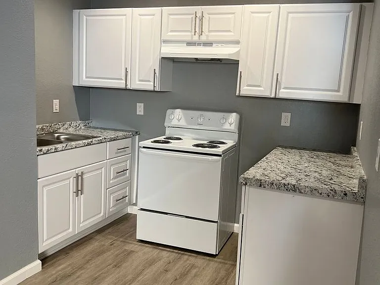 22 E Cantaloupe St — Photo 3