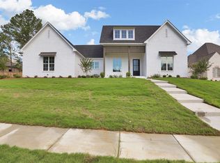 108 Lake Bnd, Madison, MS 39110