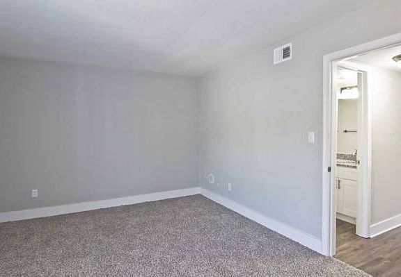 3rd image of 1214 Waterfront Dr #202