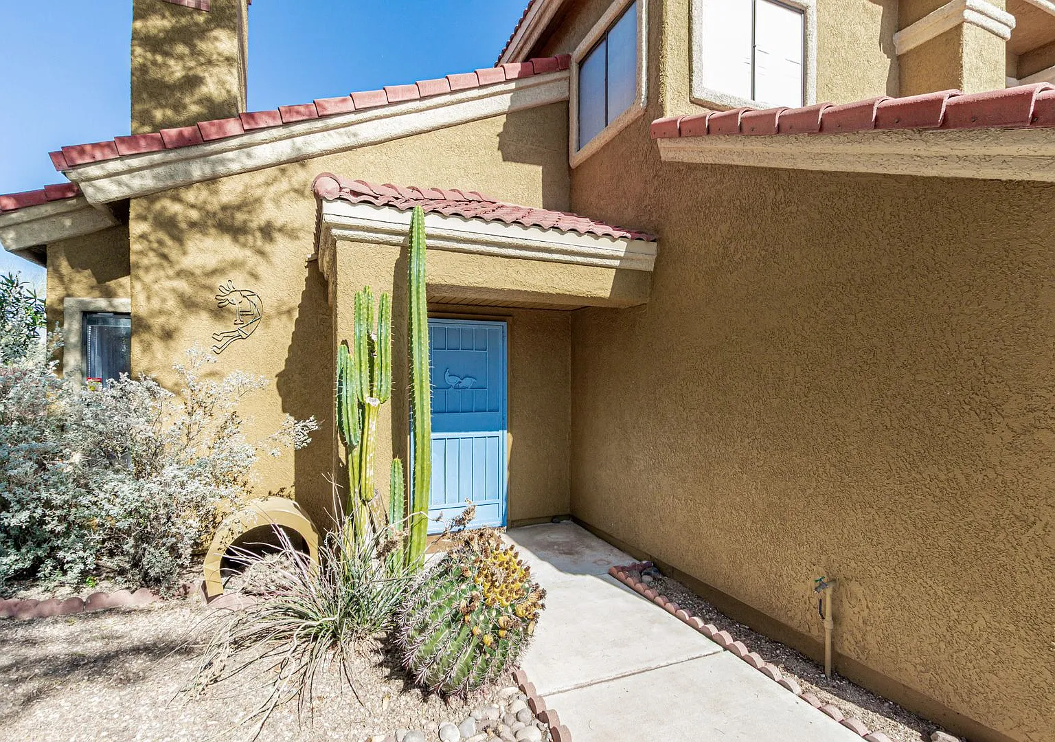 Oro Valley- 3 Bedroom/ 3 Bathroom Home Available Mid August! — Photo 4