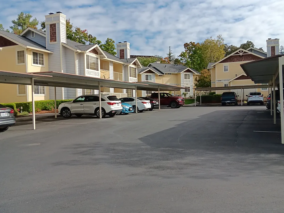 Brentwood Apartments