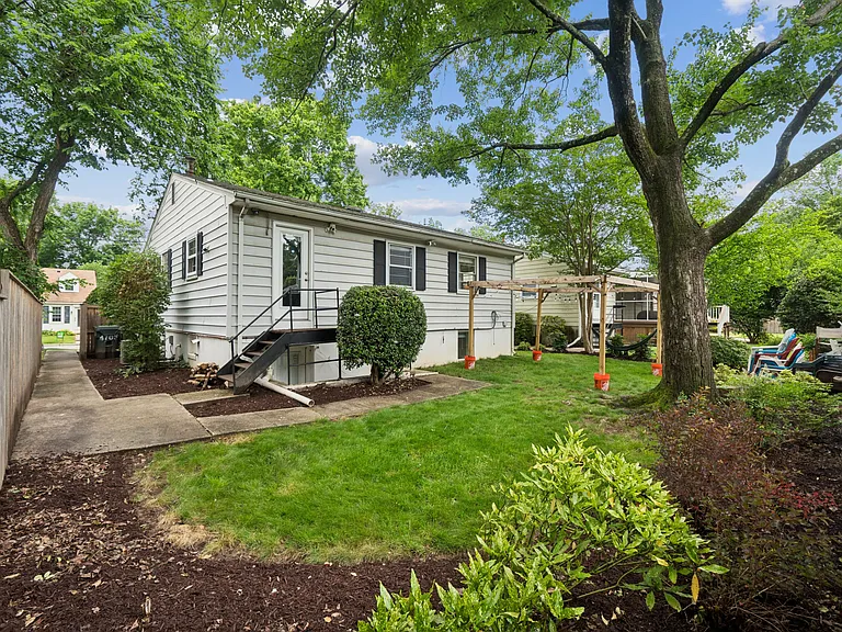 4705 Norwich Rd — Photo 9