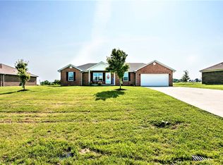 112 Skyline Dr, Lebanon, KY 40033