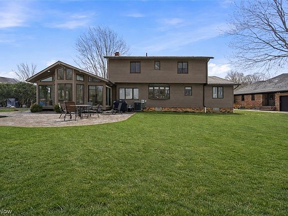 2nd image of 424 Locklie Dr