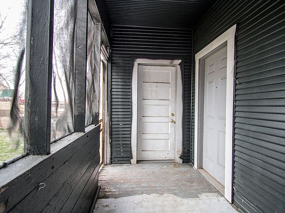 5th image of 1727 Nolan St