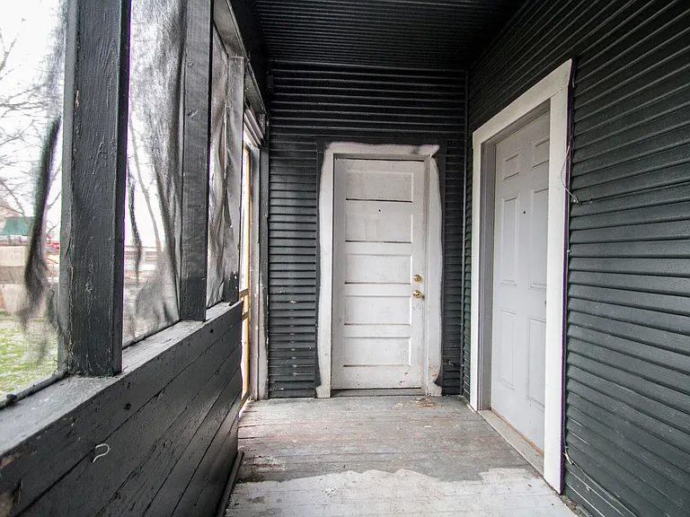 1727 Nolan St — Photo 1
