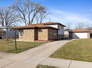 4356 Wagman St, Oak Forest, IL