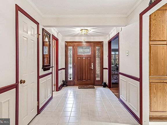 4th image of 705 Iron Post Rd