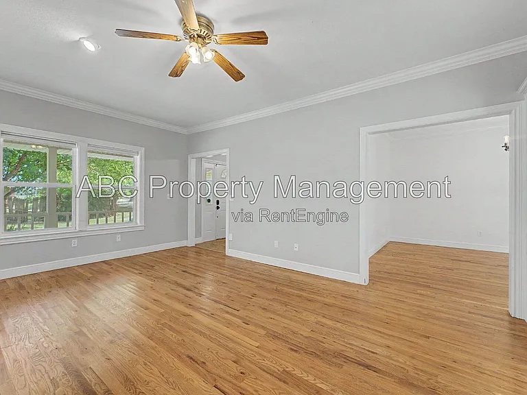 1525 W Deane St — Photo 7