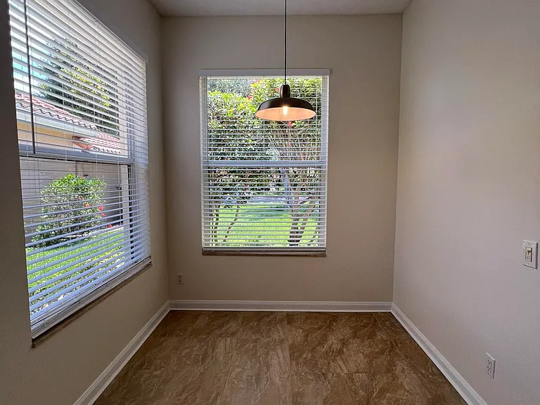 244 Hampton Pl — Photo 12