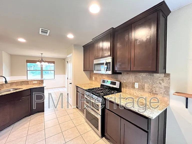 4901 SW Energy Ave — Photo 7