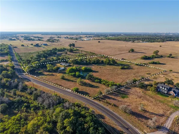 6250 Merka Rd, Bryan, TX 77808