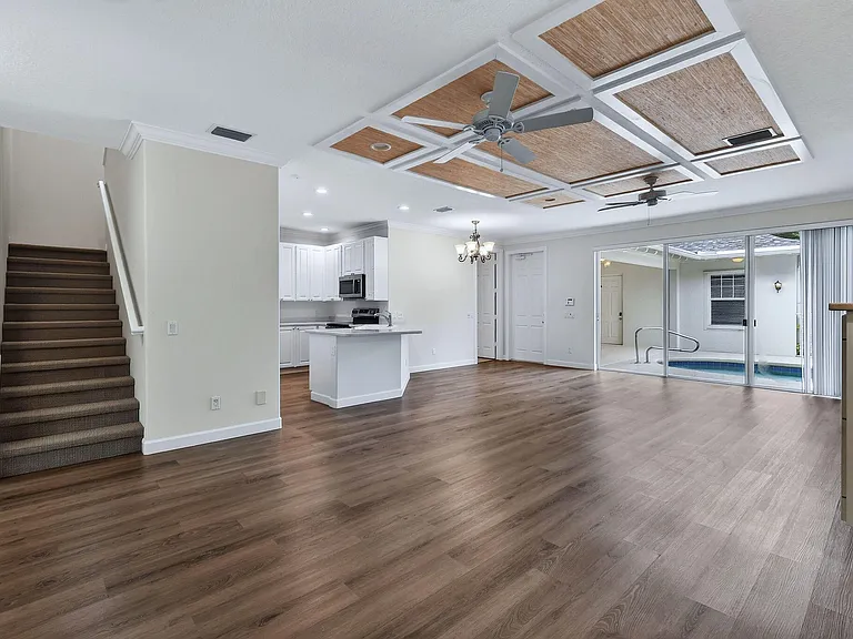 303 Caravelle Dr — Photo 12