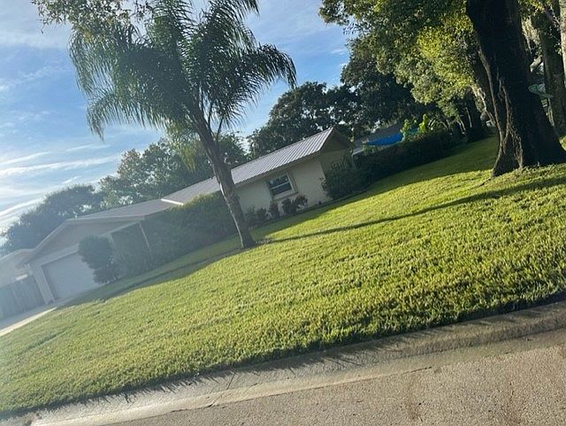 1st image of 37 Pinehurst Cir