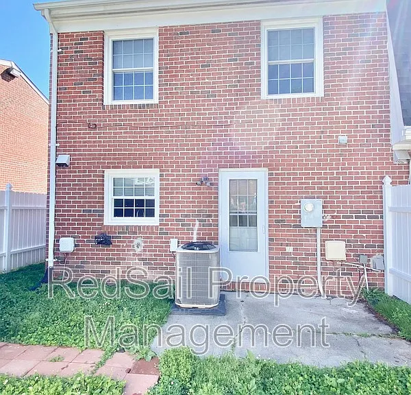 376 Susan Constant Dr — Photo 21