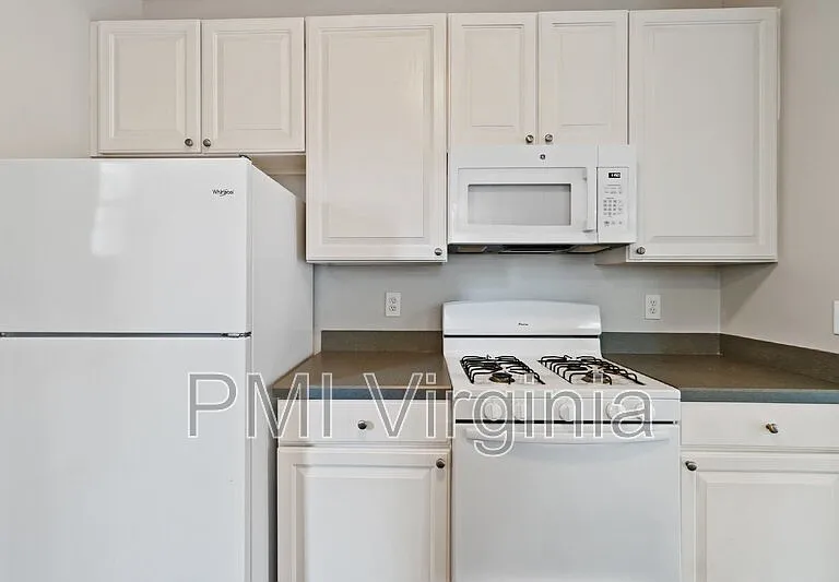 4620 Lee Ave — Photo 16