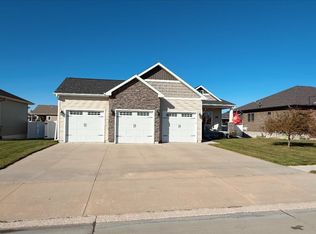908 16th Ave, Kearney, NE 68845