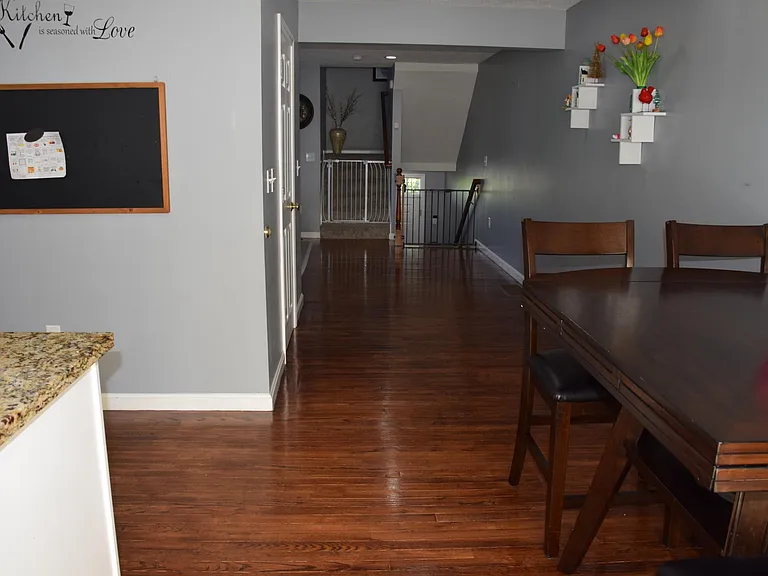 27 Georgetown Dr — Photo 4