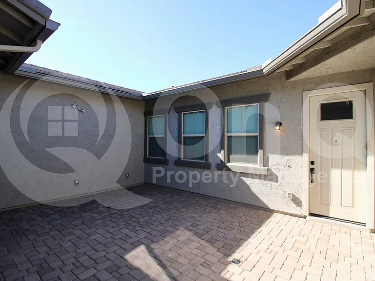 44626 N 44th Ave — Photo 26