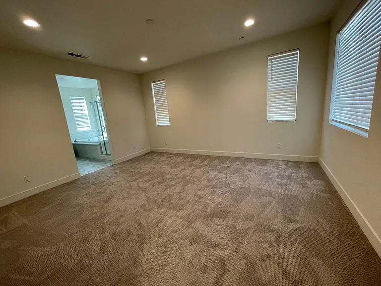 12256 Chorus Dr — Photo 17