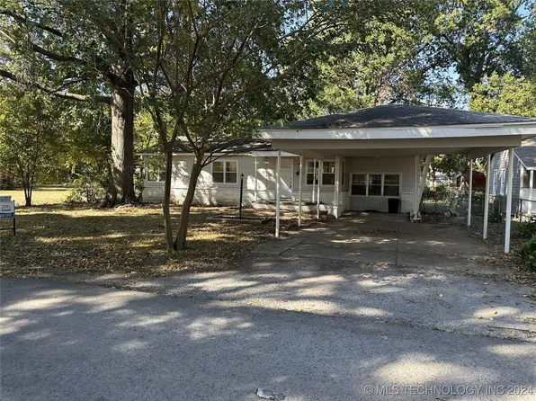 408 N Hogan St, Pryor, OK 74361
