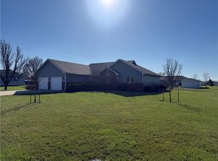 416 Heather St, Burlington, KS 66839